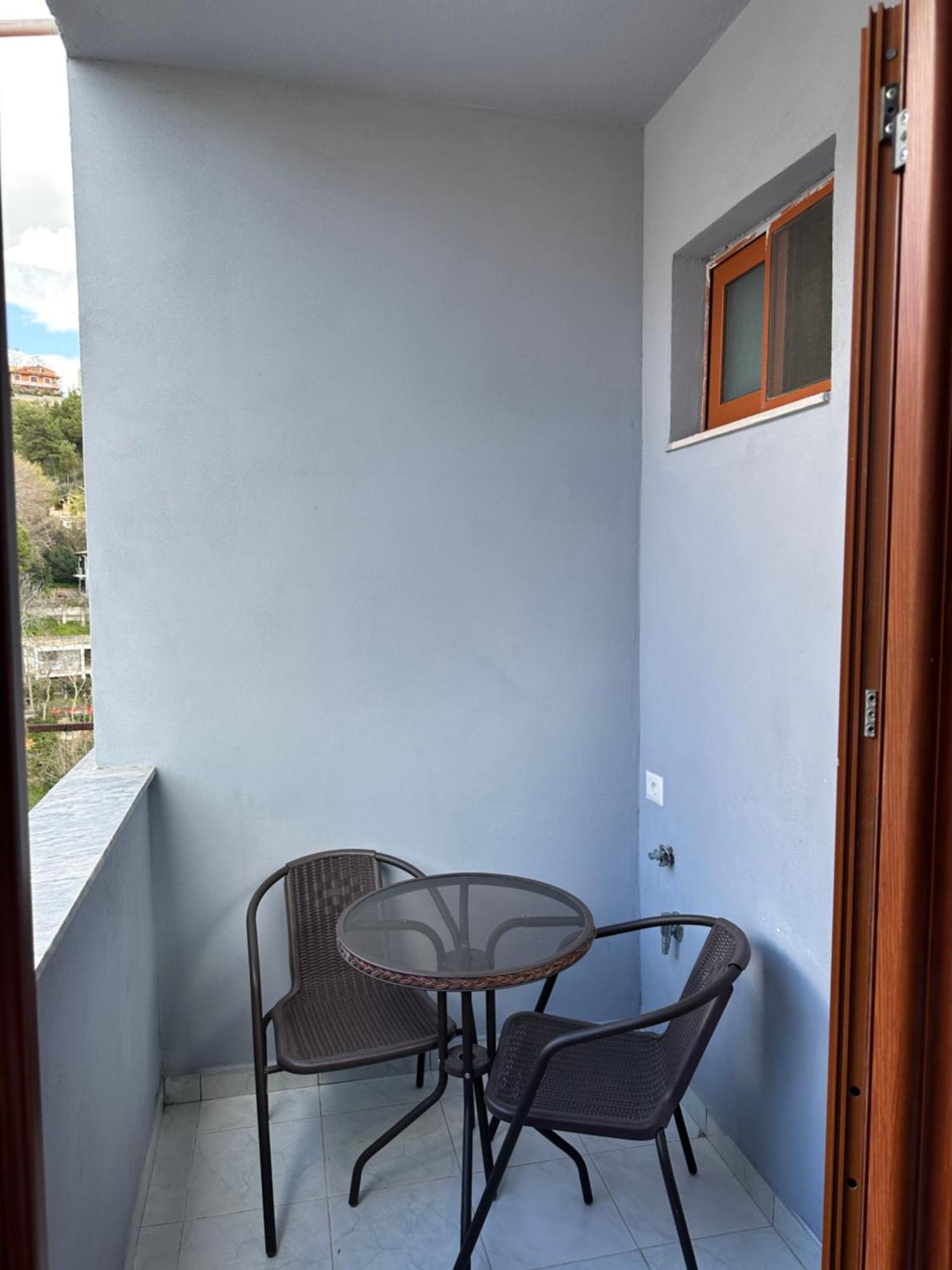 Xhimi'S Seaside Apartments Durrës Exterior foto
